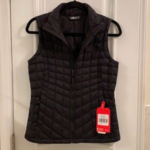 North Face Women’s Thermoball Black Vest XS
